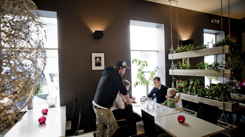Helnorsk: Elias mat & s�nt har en bitteliten og helnorsk meny. Flere av rettene kan lages laktose- og glutenfrie. Foto: Thomas Rasmus Skaug / Dagbladet