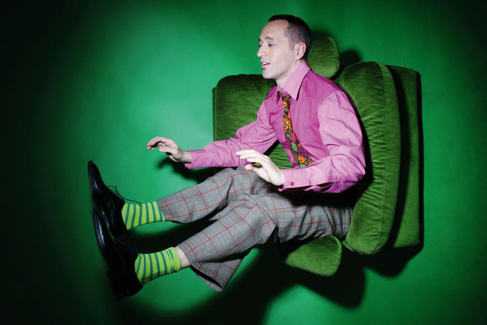 MULTIKUNSTNER: Theo Bleckmann er sanger, komponist, performancekunstner og underviser i vokalteknikkk p� flere universiteter i USA. N� har han laget plate med Kate Bush-repertoar. FOTO: J�RG GROSSE GELDERMANN/NEXT