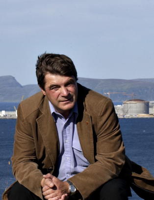 Ordf�rer rykket ut da rein fikk dartpil i rumpa