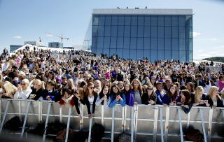 OSLOKAOS: Sjelden har s� mange ungpiker v�rt samlet p� ett sted i hovedstaden som da Justin Bieber holdt konsert p� operataket i slutten av mai. Foto: Torbj�rn Gr�nning / Dagbladet