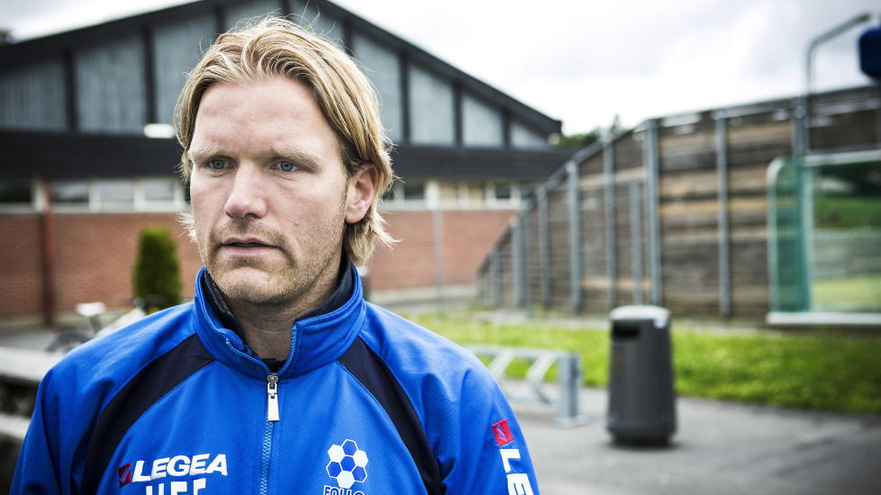LEGGER KORTENE P� BORDET: Follo-trener Hans-Erik Eriksen har bestemt seg for � fortelle om hva slags mulige ulovlige forhold som fikk ham til � g� til politiet. Foto: Sondre Steen Holvik / Dagbladet