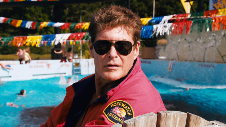  STILL GOING STRONG:  I tillegg til ulike dommerjobber og ymse reklameopptredner har Hasselhoff blant annet spilt i 3D-filmen Piranha. Foto: Stella Pictures