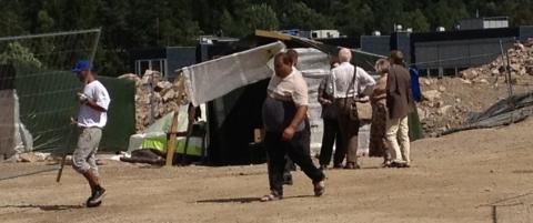 Her f�r romfolk-leiren nye gjerder og matforsyninger