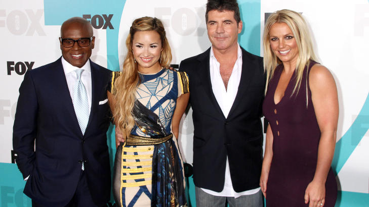  CELEBER GJENG:  Demi Lovato sitter i dommerpanelet under britiske X Factor sammen med Britney Spears, Simon Cowell og L.A. Reid. Foto: Stella Pictures