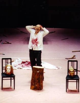 Denne familiekr�niken er en s�peopera verdig