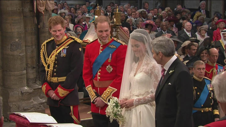  LYSTIG:  Da prins William fikk sin Kate i Westminster Abbey i april i fjor, var lillebror William et naturlig valg som forlover. De tre er gode venner, og har mange jern i ilden b�de privat og profesjonelt. Foto: Stella Pictures