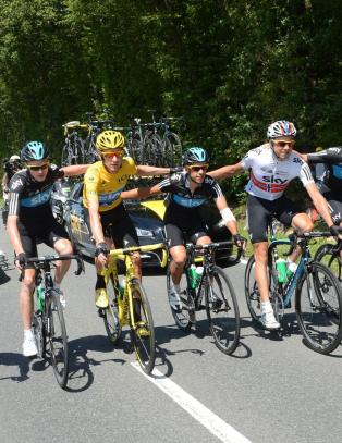 Lukrativ Tour for Team Sky