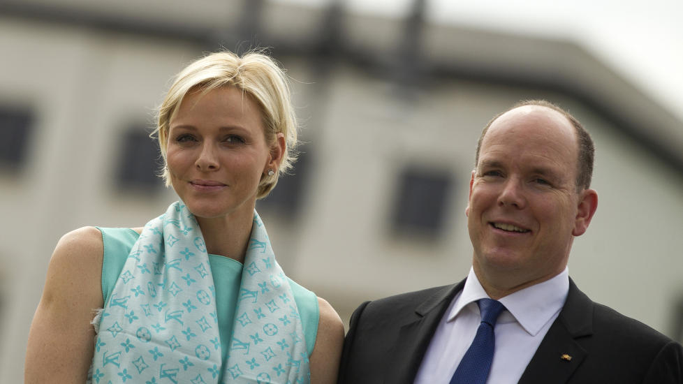 T�FF TID: Monacos fyrst Albert II og fyrstinne Charlene har ikke f�tt noen enkel start p� ekteskapet. Foto: Thomas Peter/Reuters/NTB Scanpix