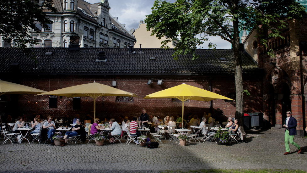 Etter jobben: Cafe Bacchus i Kirkeristen er et popul�rt sted for en god, rask lunsj eller et middagsbes�k etter jobben. FOTO: ADRIAN �HRN JOHANSEN/ DAGBLADET