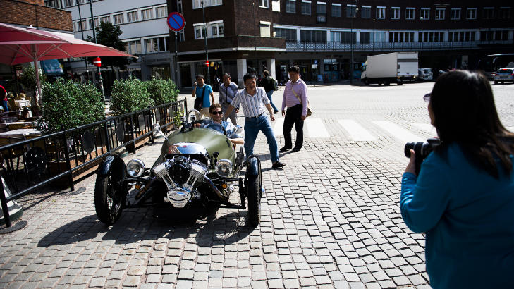 FOTOGEN: Oslos nyeste turistattraksjon kommer fra England. Foto: H�KON EIKESDAL.