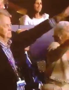 Spekuleres om nazihilsen under OL-�pningen