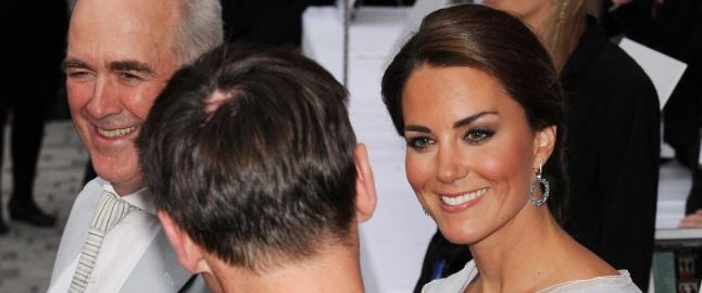Catherine dro p� fest uten ektemannen