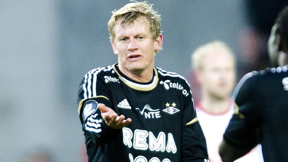 FRUSTRERT: Steffen Iversen var skadd og kunne ikke spilt mot Troms�, men beklager likevel at han gikk p� byen natt til s�ndag. Foto: John T. Pedersen / Dagbladet