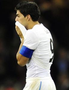 Suarez hudfletter britiske fotballsupportere