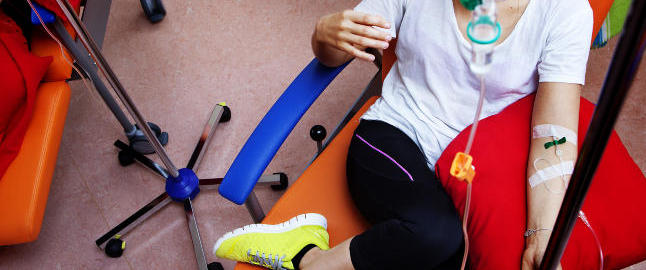 Sara (30) har betalt tusenvis for behandling av fl�ttbitt