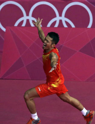 Lin Dan (28) ble historisk etter thrillerfinale
