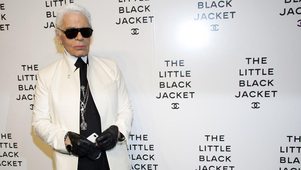 SUKSESSFULL: Karl Lagerfeld er et av de store navnene innen motebransjen. Opprinnelig dr�mte han om � tegne tegneserier. Foto: Charles Sykes / Invision / AP Photo / NTB Scanpix