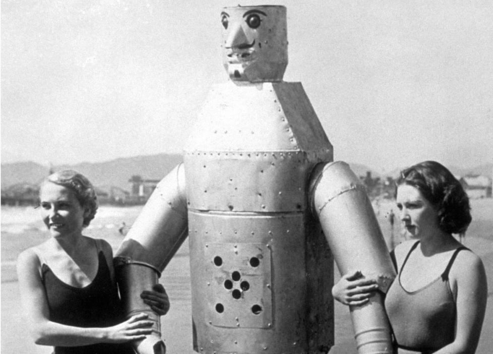 BEGYNNELSEN: Tidlig eksempel p� robot p� strandtur. Illustrasjon fra boka