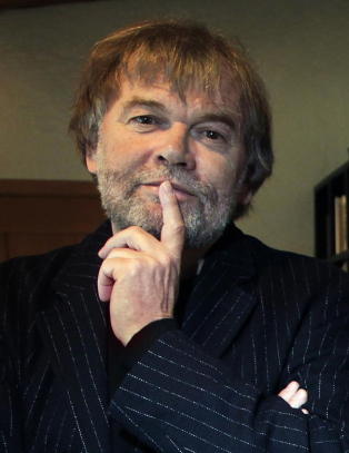 Skrev ikke �en t�ddel� p� tre �r