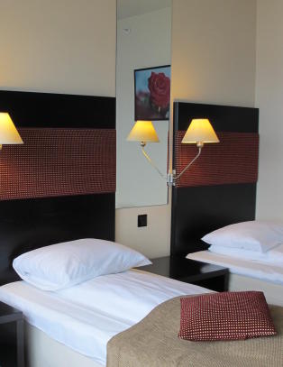 Sjekk hotelld�ren - den l�ses ikke umiddelbart