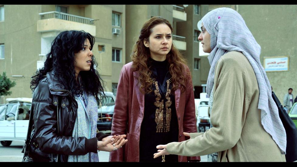 I TR�BBEL: Nahed El Seba�, Nelly Karim og Boshra Rozza spiller hovedrollene i �678 Kairo�.