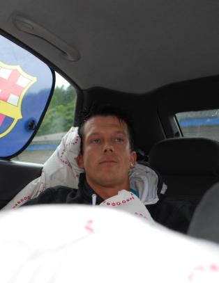 Alf (28) har tre barn og har bodd i bilen i fem år