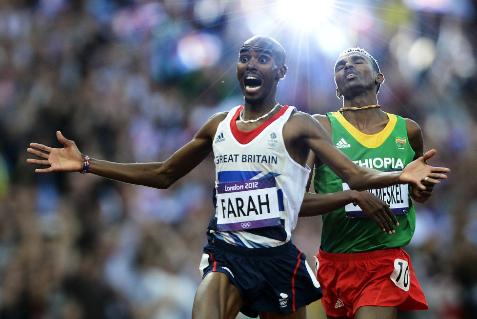 BRITENES NYE YNDLING: Med en sisterunde p� imponerende 53 sekunder l�p Mo Farah inn til sitt andre OL-gull, denne gangp� 5000 meter. Foto:  REUTERS/Dylan Martinez