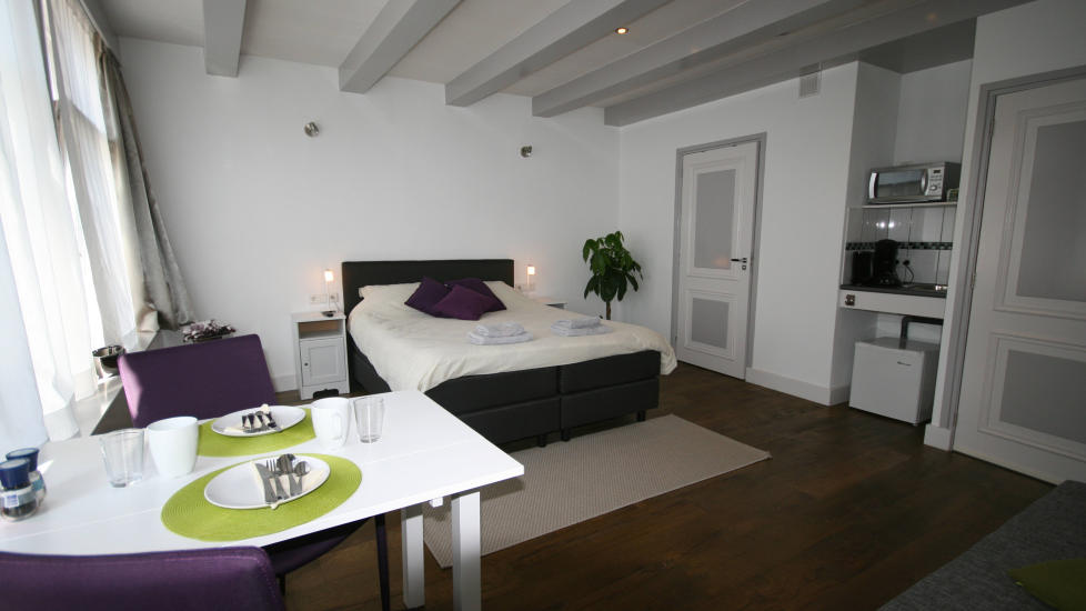 PERSONLIG SERVICE: Hjemmekoselige Eelhouse Bed and Breakfast ligger litt unna sentrum, men samtidig bare ti minutters gange fra alt av interesse i Amsterdam.