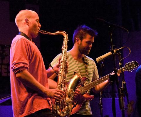 GODE:  Harald Lassen (tv) og David Aleksander Sj�lie er to av Moptis gode instrumentalister. FOTO: TERJE MOSNES