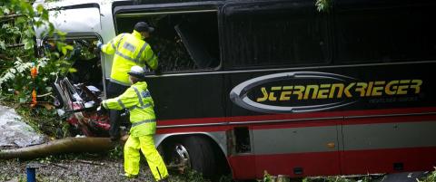 �ya-band i stygg turn�buss-ulykke