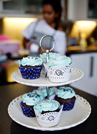 KAKEKUNST: Tone er en av dem som gis �ren for at cupcakes kom til Norge.

Foto: Jo Straube / Dagbladet