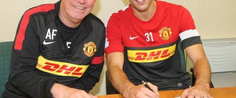 - Van Persie var desperat etter å komme til United