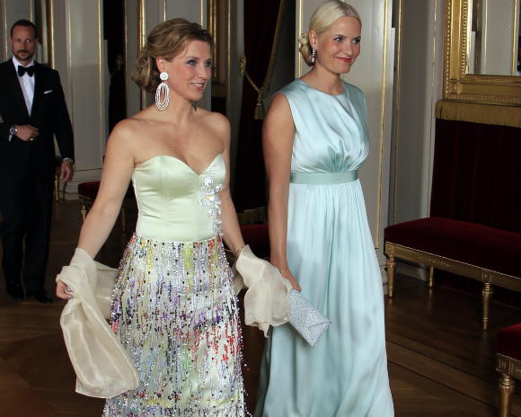 TSH-FAN: M�rtha Louise har brukt denne TSH-kjolen flere ganger, sist i mars i forbindelse med bes�ket til prins Charles og hertuginne Camilla. Foto: Lise �serud / NTB scanpix
