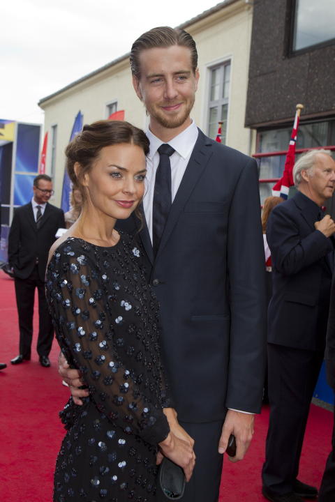 FILMPARET: Agnes Kittelsen og P�l Sverre Hagen p� den r�de l�peren i Haugesund. Foto: Berit Roald / NTB scanpix