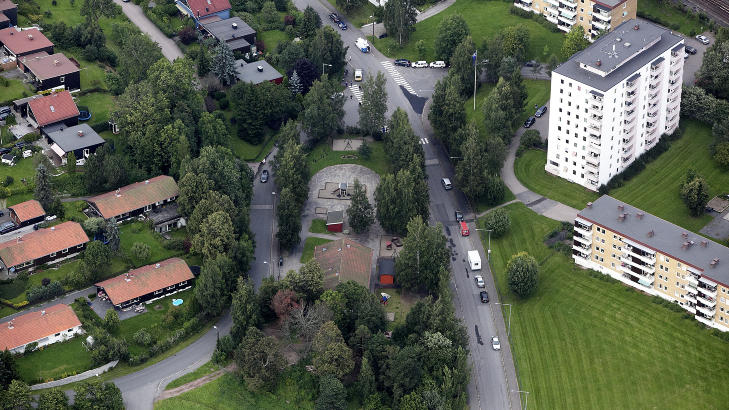 SISTE SPOR: Her ved Østensjø Kanvas-barnehage ble skoa, en sokk og telefonen til Sigrid funnet. Foto: Christian Roth Christensen / Dagbladet SISTE SPOR: Her ved Østensjø Kanvas-barnehage ble skoa, en sokk og telefonen til Sigrid funnet. Foto: Christian Roth Christensen / Dagbladet