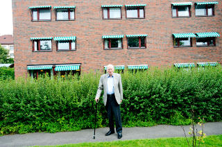 CARLS PARADIS: Carl Falck synes hagen på Majorstutunet er et lite paradis. Foto:Thomas Skaug/Dagbladet CARLS PARADIS: Carl Falck synes hagen på Majorstutunet er et lite paradis. Foto:Thomas Skaug/Dagbladet
