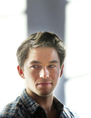 - Han er en av Skandinavias beste skuespillere