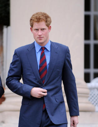 Britisk avis trykker bildene av nakne Harry