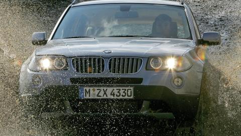 'SPORTSLIG: BMW X3 er blant de de aller mest sportslige SUV-ene, og den tekniske kvaliteten er meget god. Foto: BMW 'SPORTSLIG: BMW X3 er blant de de aller mest sportslige SUV-ene, og den tekniske kvaliteten er meget god. Foto: BMW