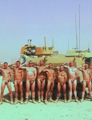 �Hele verden� kler av seg for prins Harry