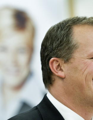 - Borten Moe f�rer Frp-politikk