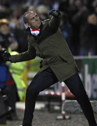 - Fordi han er en av de verste spillerne jeg har sett