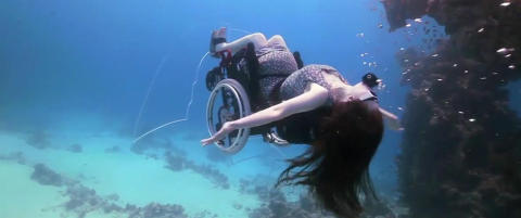 Ingenting kunne stoppe Sue fra � danse under vann