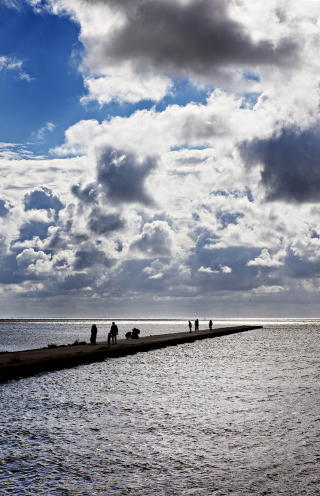 PLASS NOK: Stranda er ti mil lang. Halvparten tilhører Litauen, halvparten Russland. Norge ligger halvannen times flytur unna. Flytbilletten til Palanga koster ofte bare noen hundrelapper. Foto: Nina Hansen / Dagbladet PLASS NOK: Stranda er ti mil lang. Halvparten tilhører Litauen, halvparten Russland. Norge ligger halvannen times flytur unna. Flytbilletten til Palanga koster ofte bare noen hundrelapper. Foto: Nina Hansen / Dagbladet