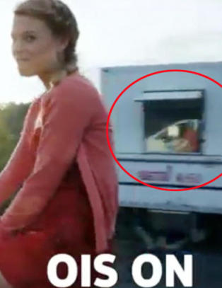 Her avsl�rer Nokia sitt eget reklamejuks