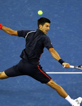 Djokovic briljerte seg til sin sjette strake semifinale