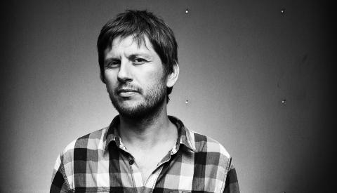 RØFF: Thomas Brøndbo framstår i dag som røffere, i svart/hvitt med skjegg
Pressefoto: Espen Storhaug RØFF: Thomas Brøndbo framstår i dag som røffere, i svart/hvitt med skjegg
Pressefoto: Espen Storhaug
