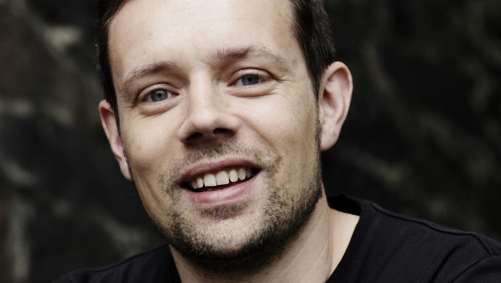 POPUL�R: Lars M�hle er kjent for b�ker som �Keeperen til Tunisia�, som er blitt film, og brageprisnominerte �Landet under isen�. Foto: SAMLAGET