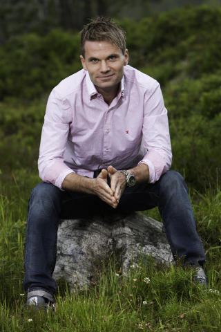 - IKKE FOR MEG: Heller ikke Anders Braut Ueland (30) falt pladask for den noe moderne m�ten � m�te sin potensielle framtidige frue p�. Foto: Rolf-�rjan H�gset / TV 2