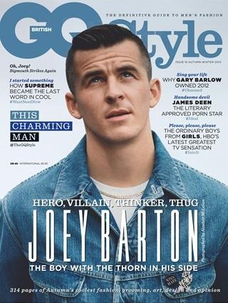 MOTEIKON: Hissigproppen Joey Barton pryder forsiden av høst- og vinterutgaven av motemagasinet GQ Style. Faksimile: GQ MOTEIKON: Hissigproppen Joey Barton pryder forsiden av høst- og vinterutgaven av motemagasinet GQ Style. Faksimile: GQ